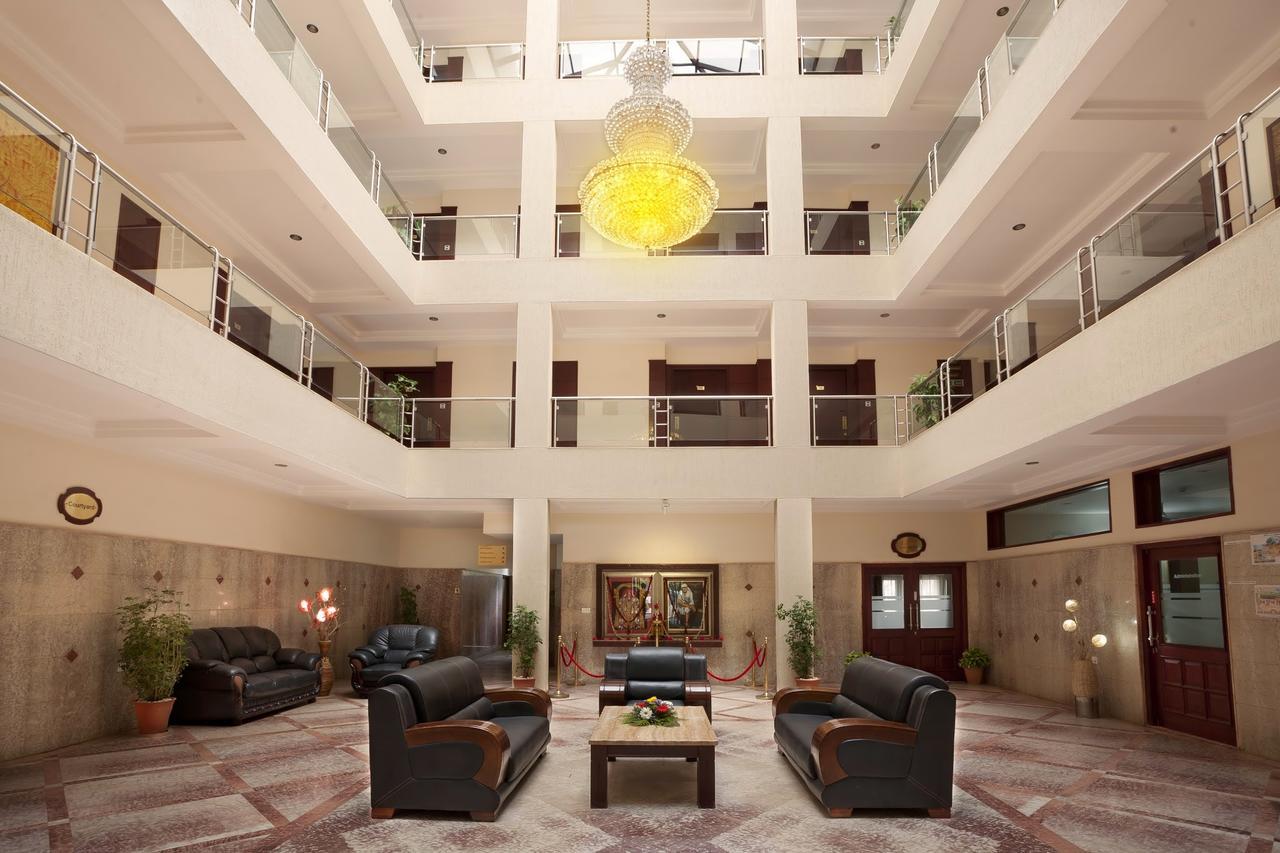 Mayur Aaditya Resort ダールワード エクステリア 写真