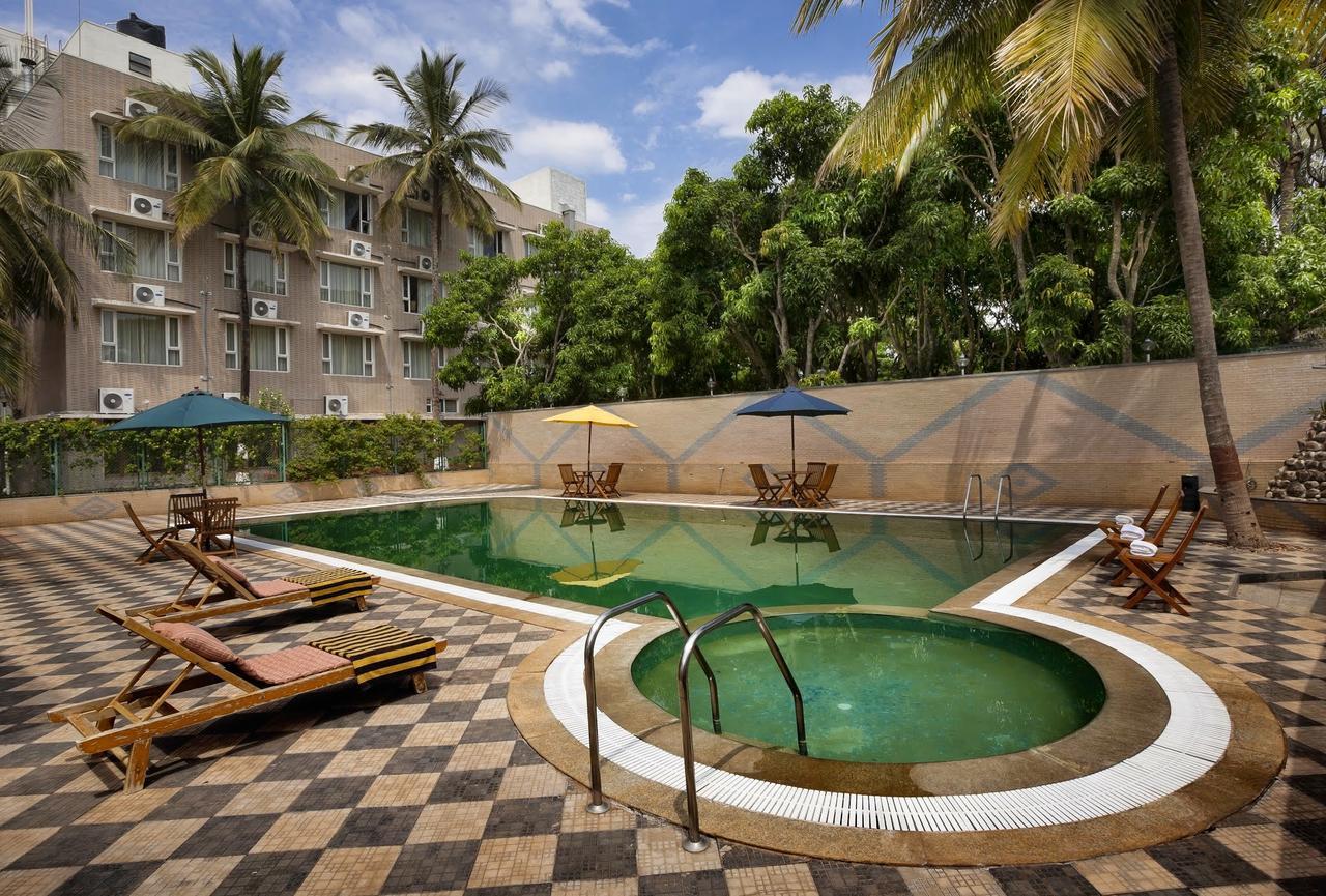 Mayur Aaditya Resort ダールワード エクステリア 写真