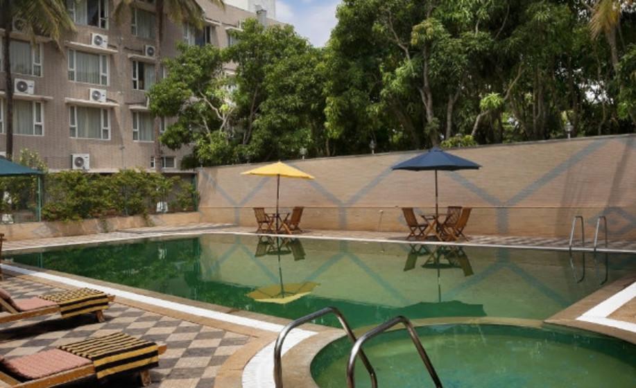 Mayur Aaditya Resort ダールワード エクステリア 写真